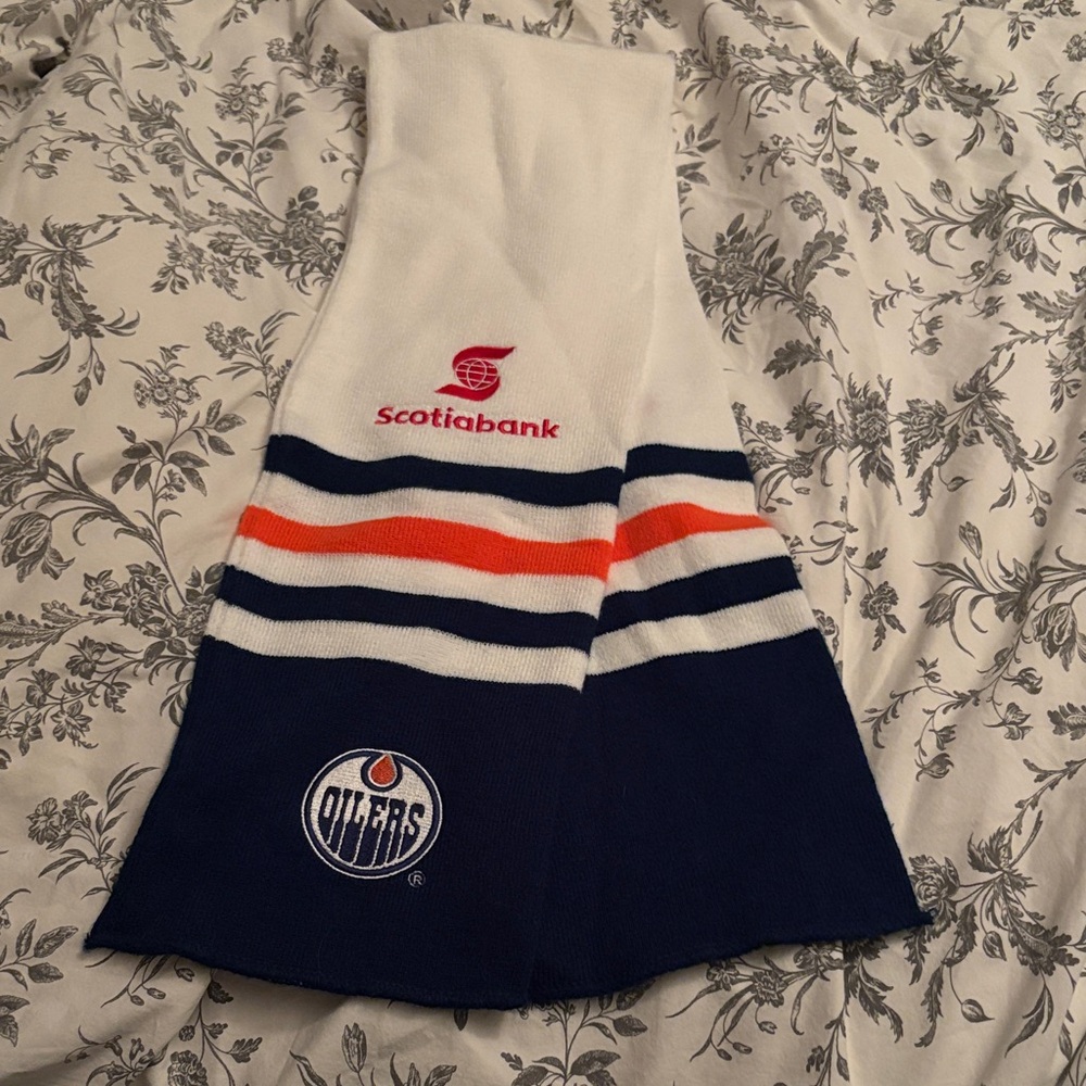 Edmonton Oilers White and Blue Scarf with Orange Stripes